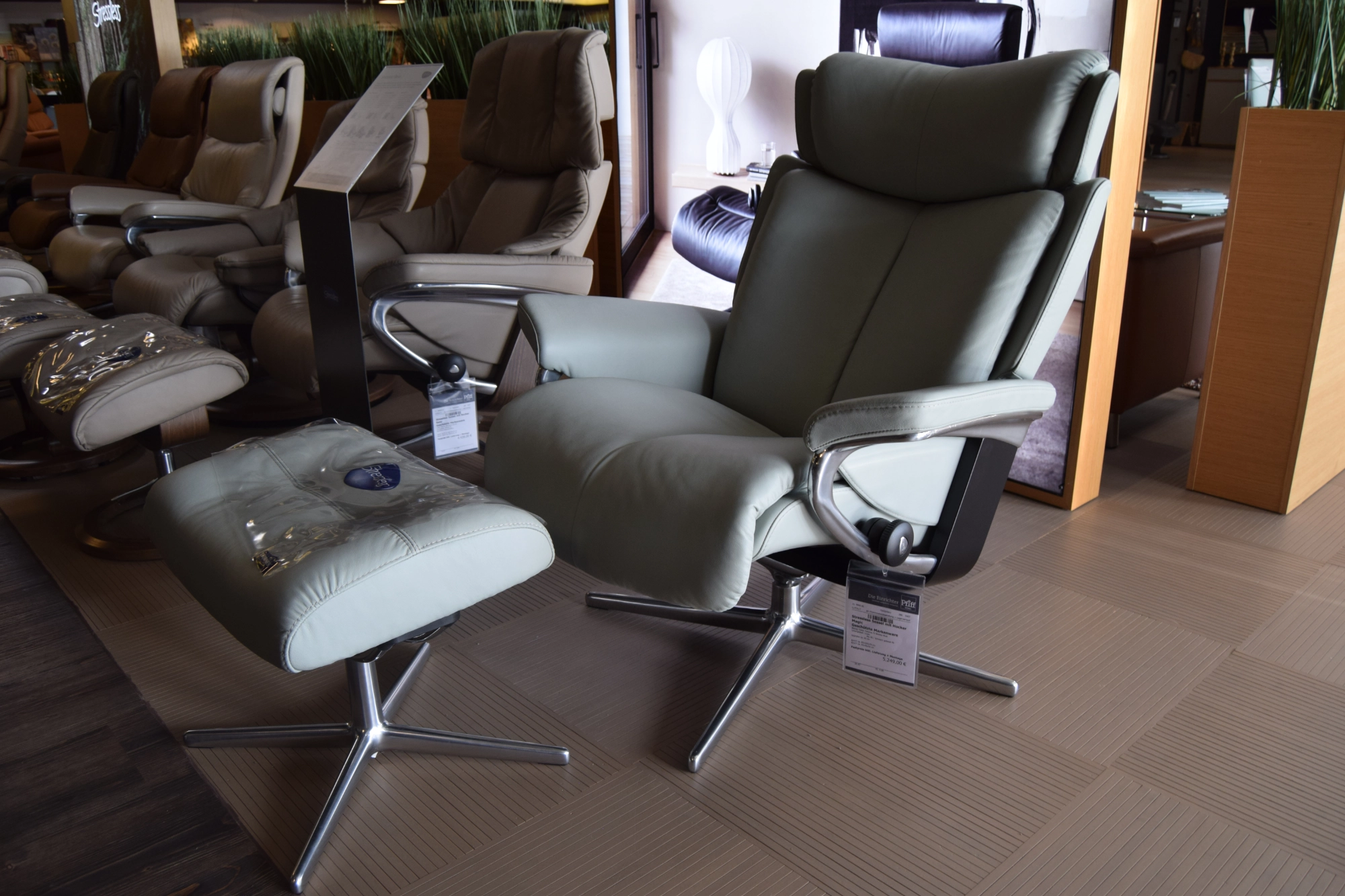 Stressless Sessel mit Hocker Magic