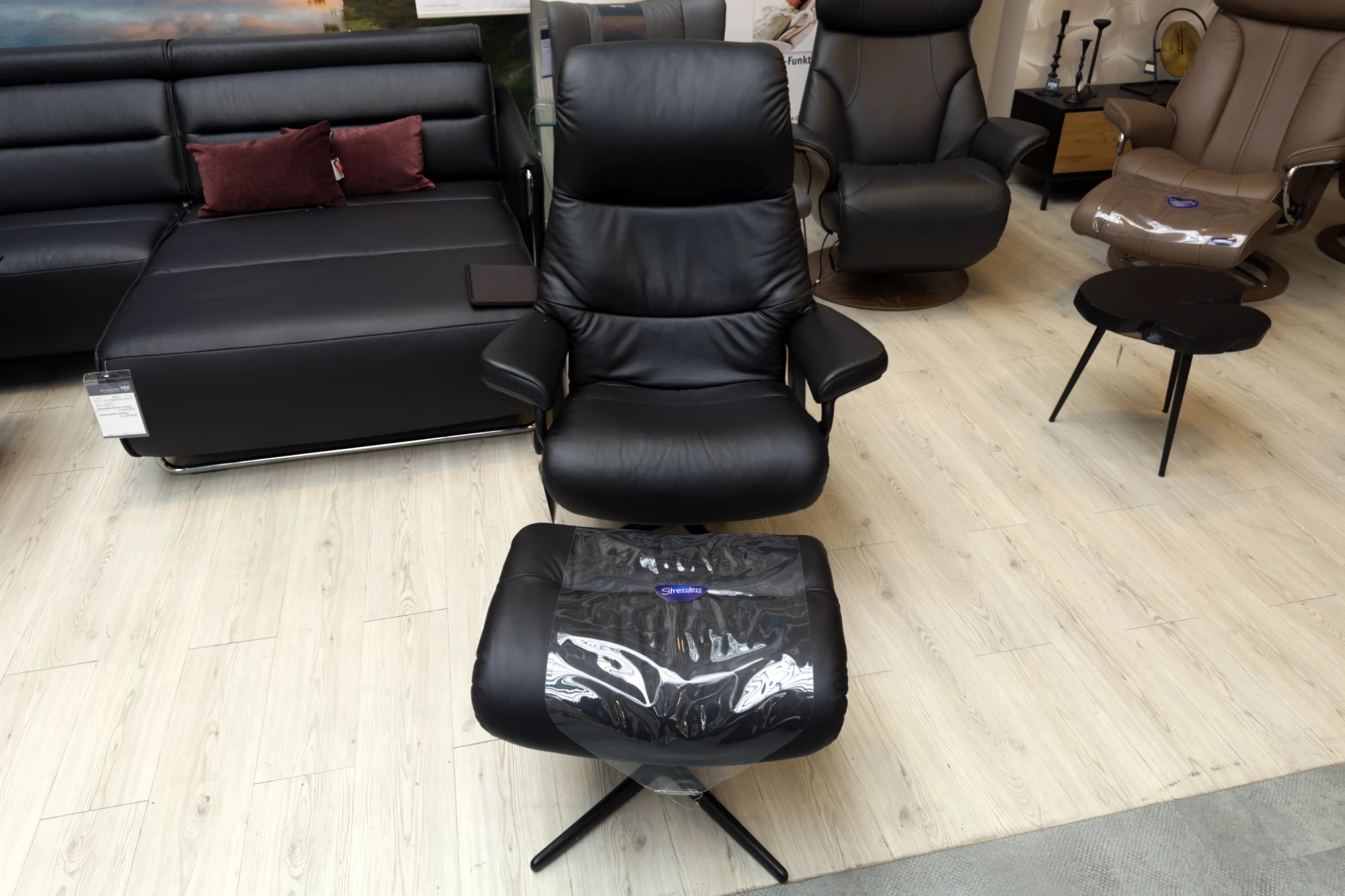 Stressless Sessel mit Hocker View Paloma Black