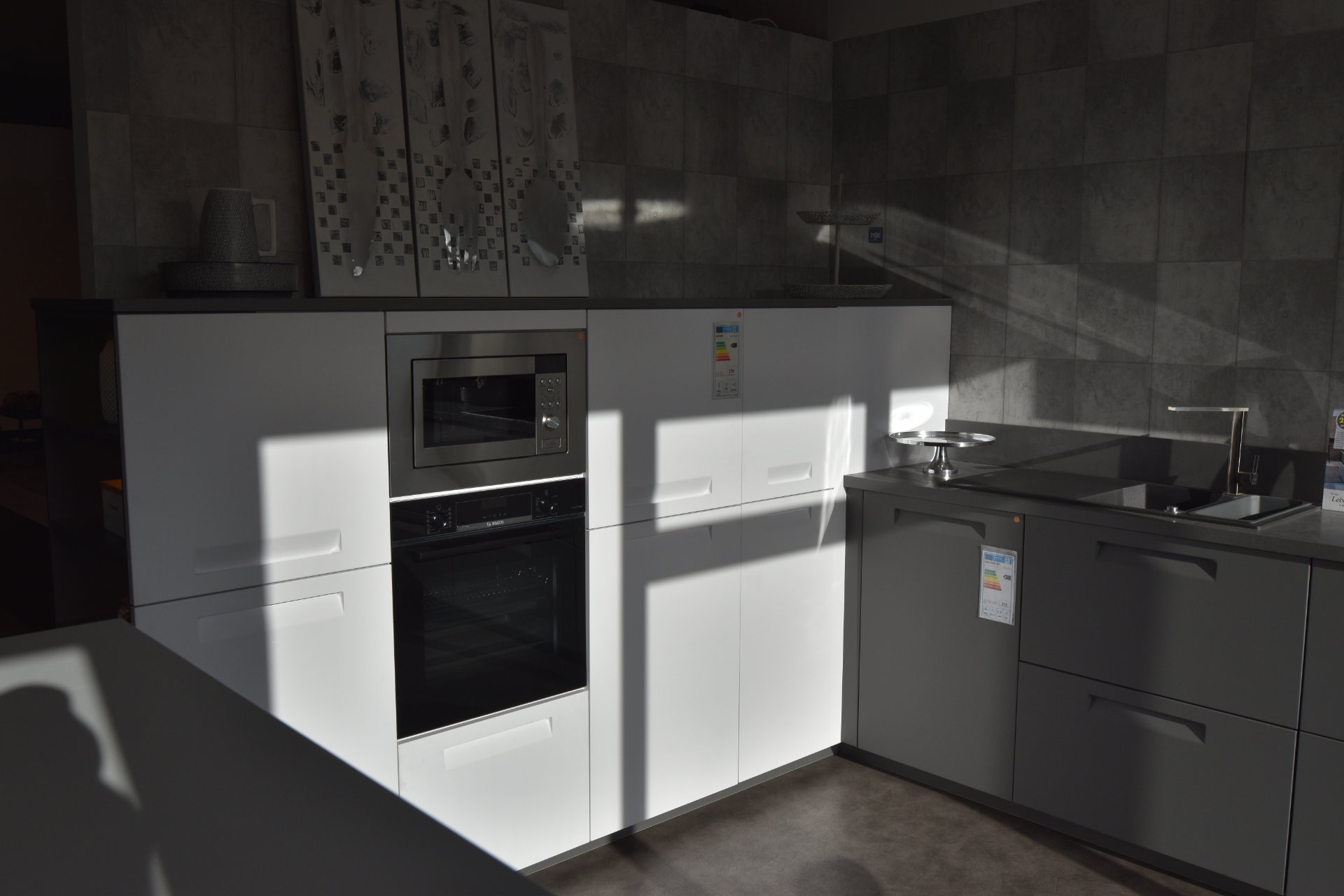 lightbox image lightbox image