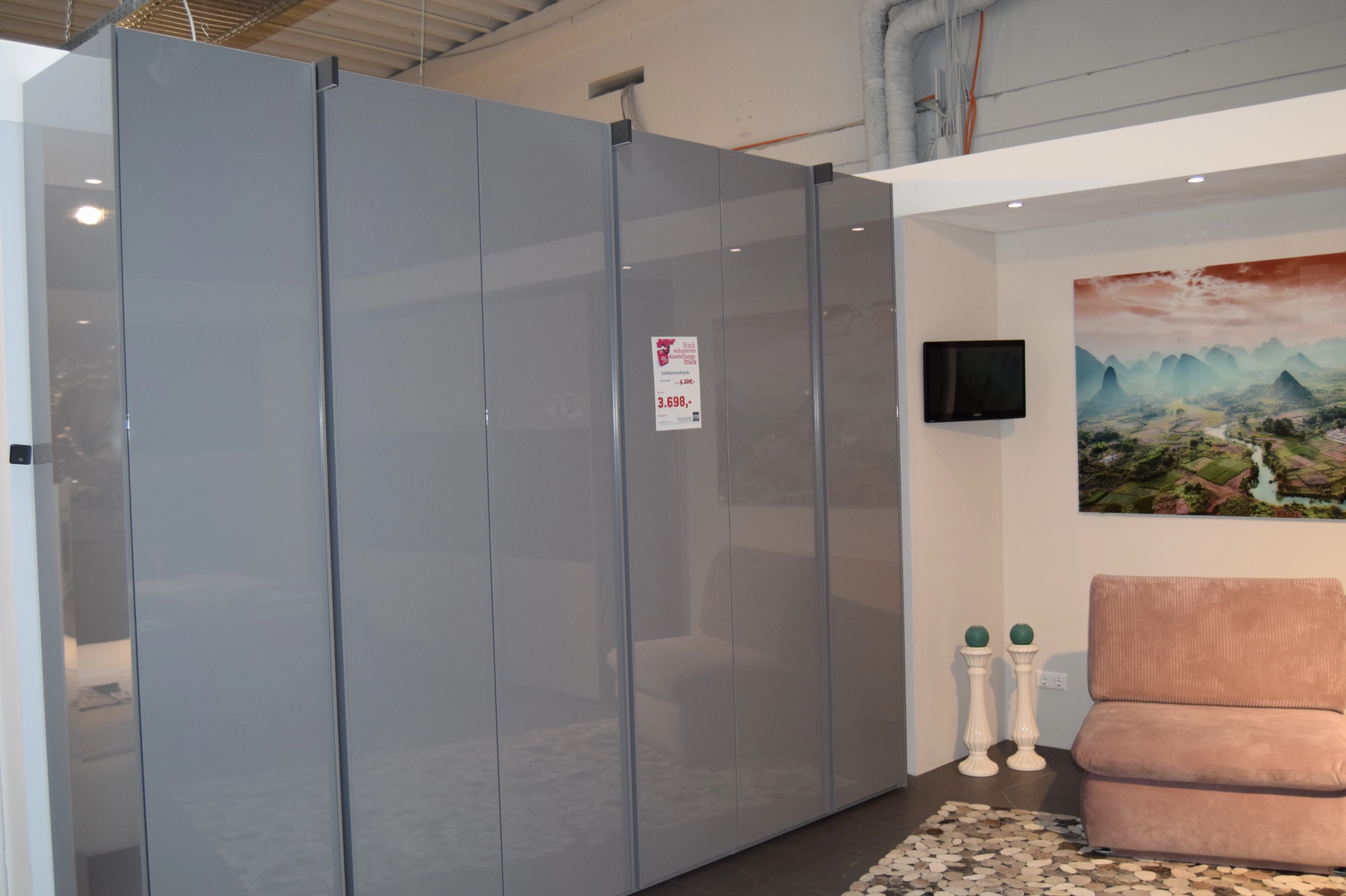 Musterring Drehtürenschrank Antivo – Eleganz und Funktionalität für Ihr Zuhause Musterring Drehtürenschrank Antivo – Eleganz und Funktionalität für Ihr Zuhause