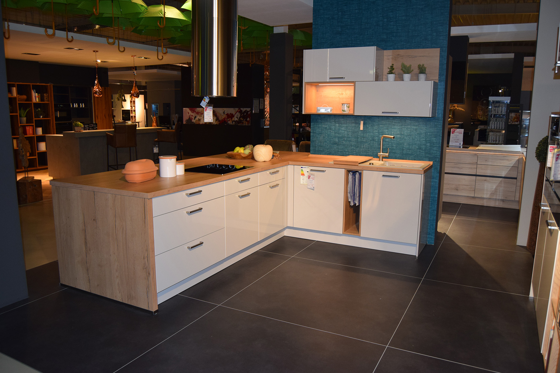 lightbox image lightbox image