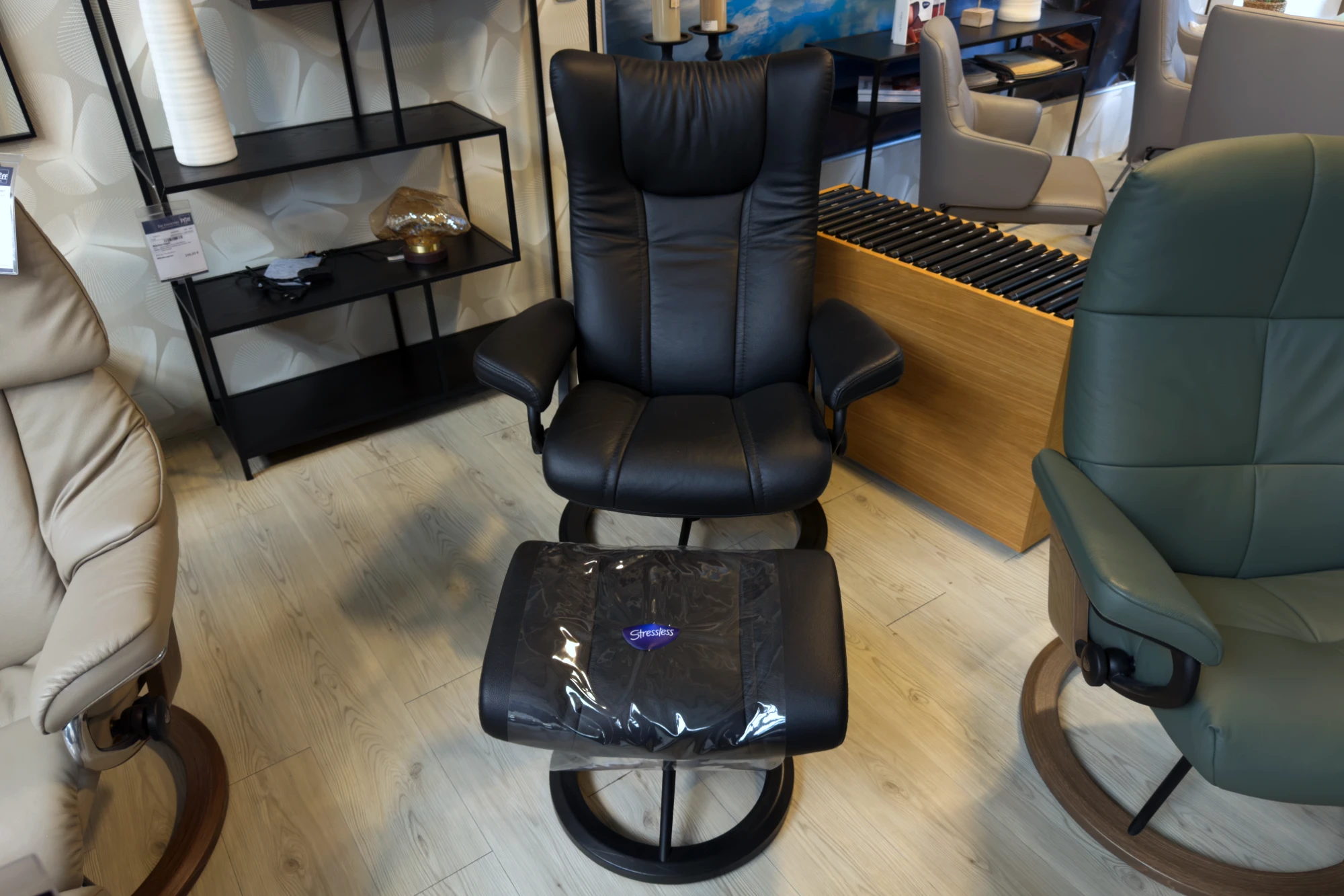 Stressless Sessel mit Hocker Wing Batick Schwarz