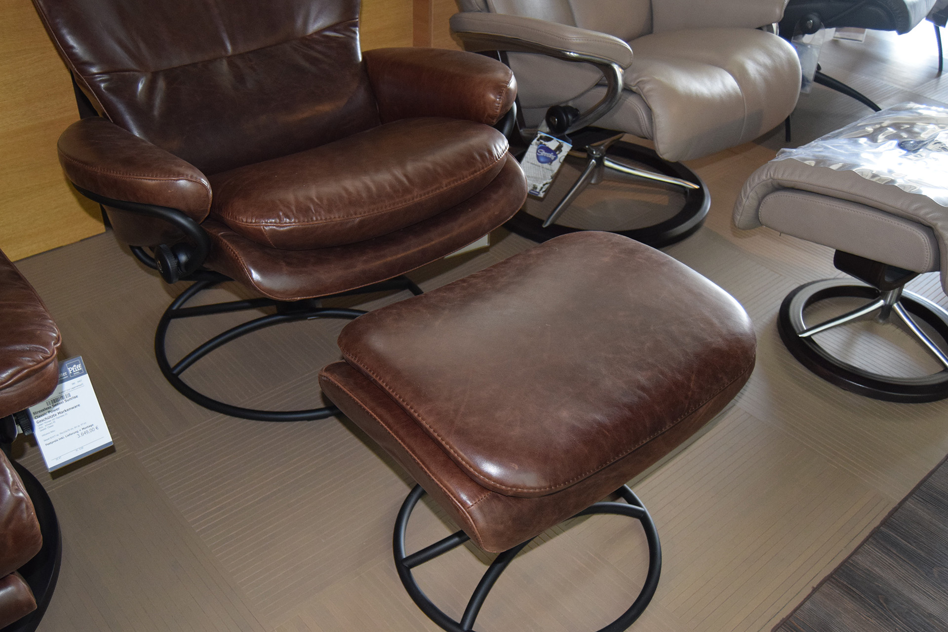 Stressless Sessel und Hocker Rome