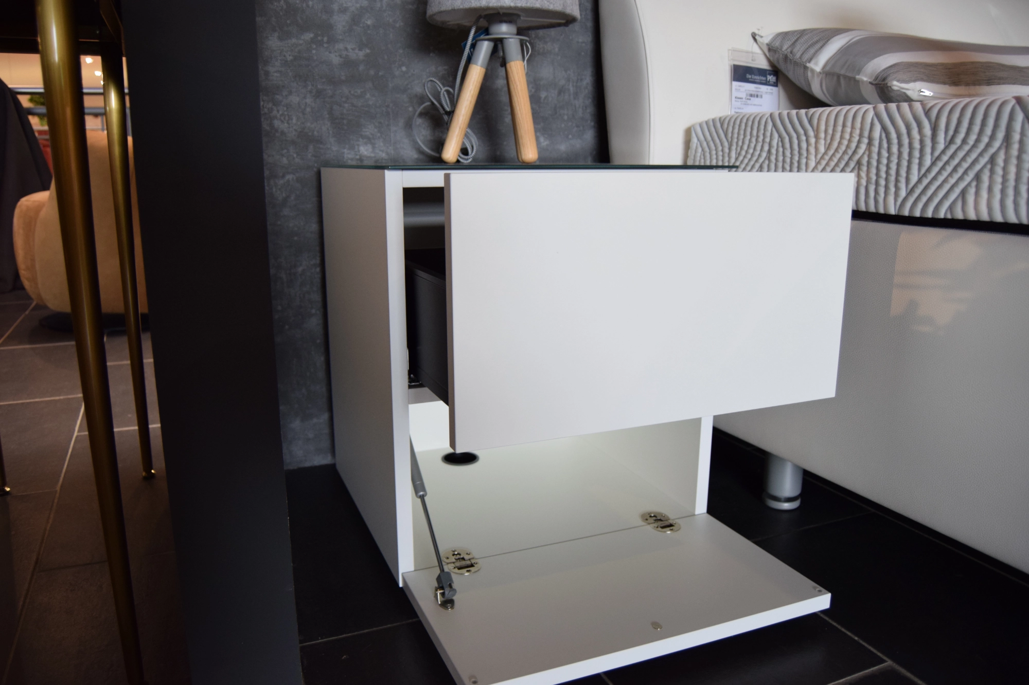 lightbox image