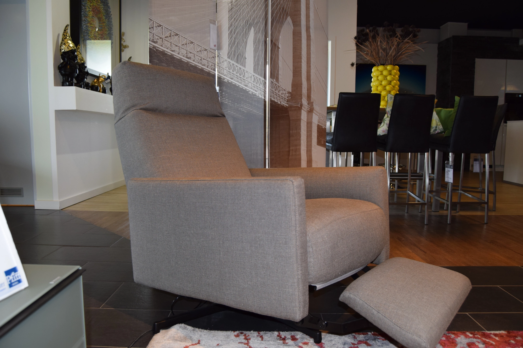 Rolf Benz Sessel 574 – Komfort und Eleganz in Graubeige