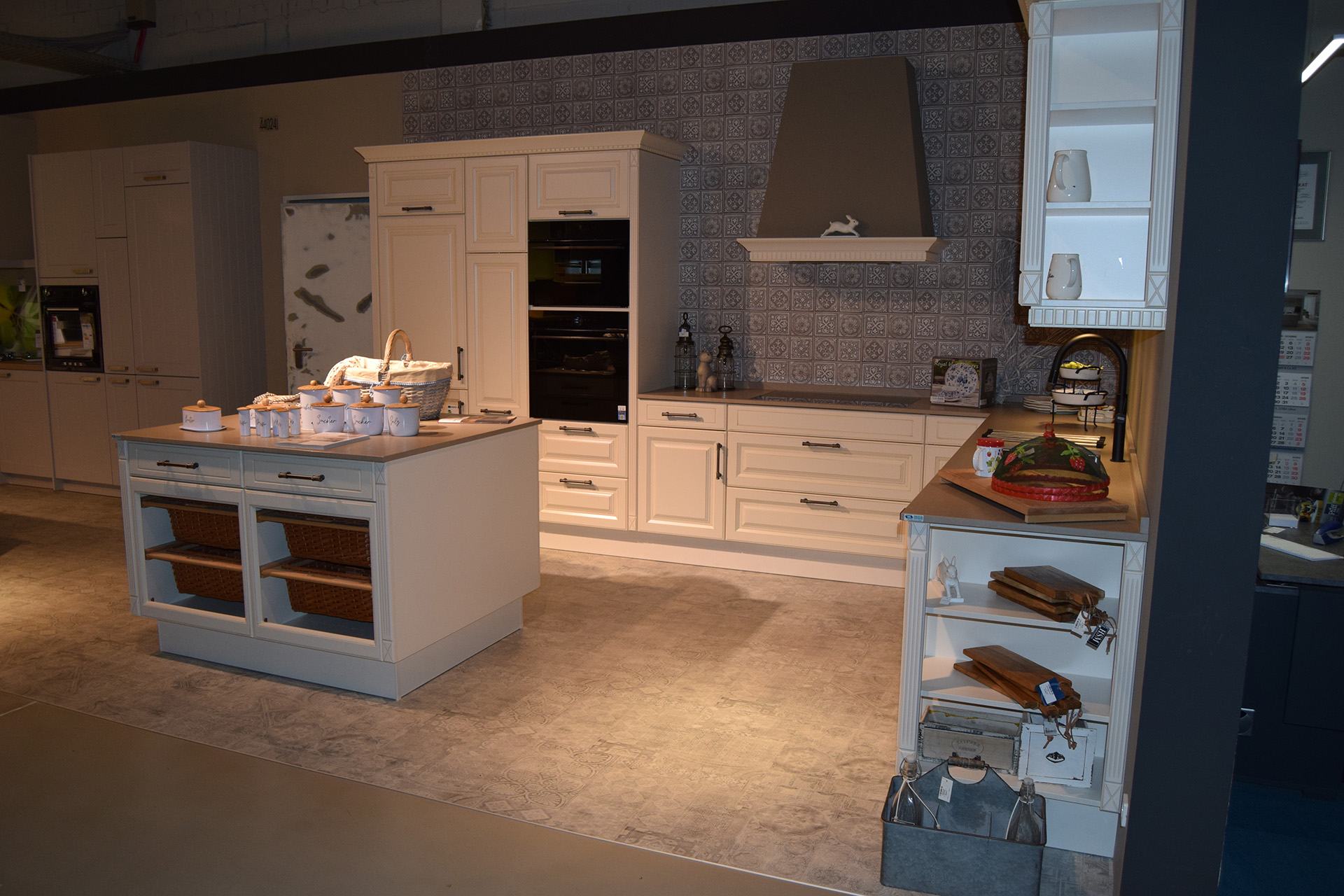 lightbox image lightbox image