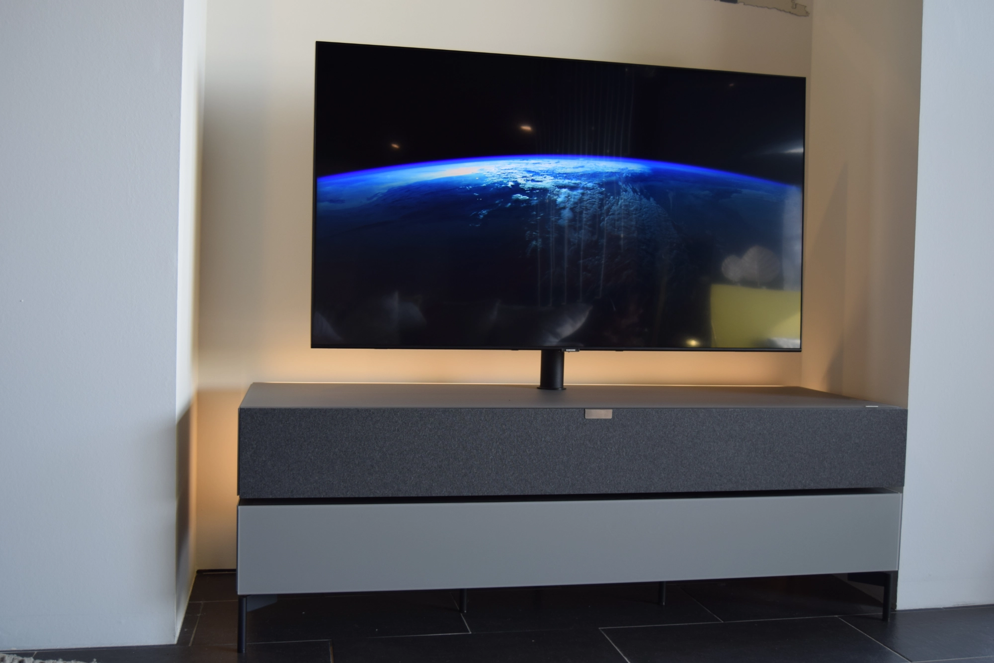 Spectral TV-Möbel Brick – Elegantes Design für Ihr Zuhause