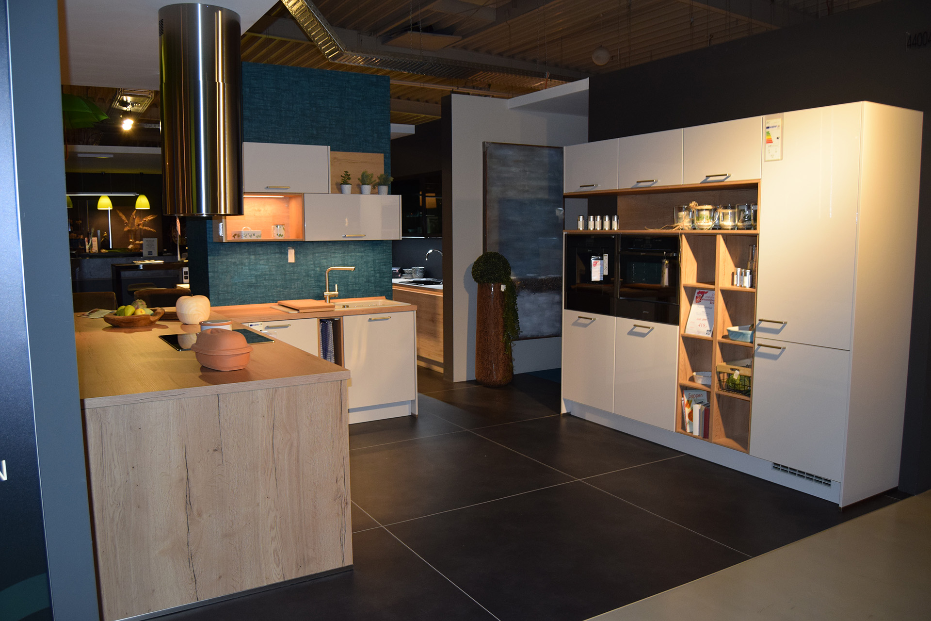 lightbox image lightbox image