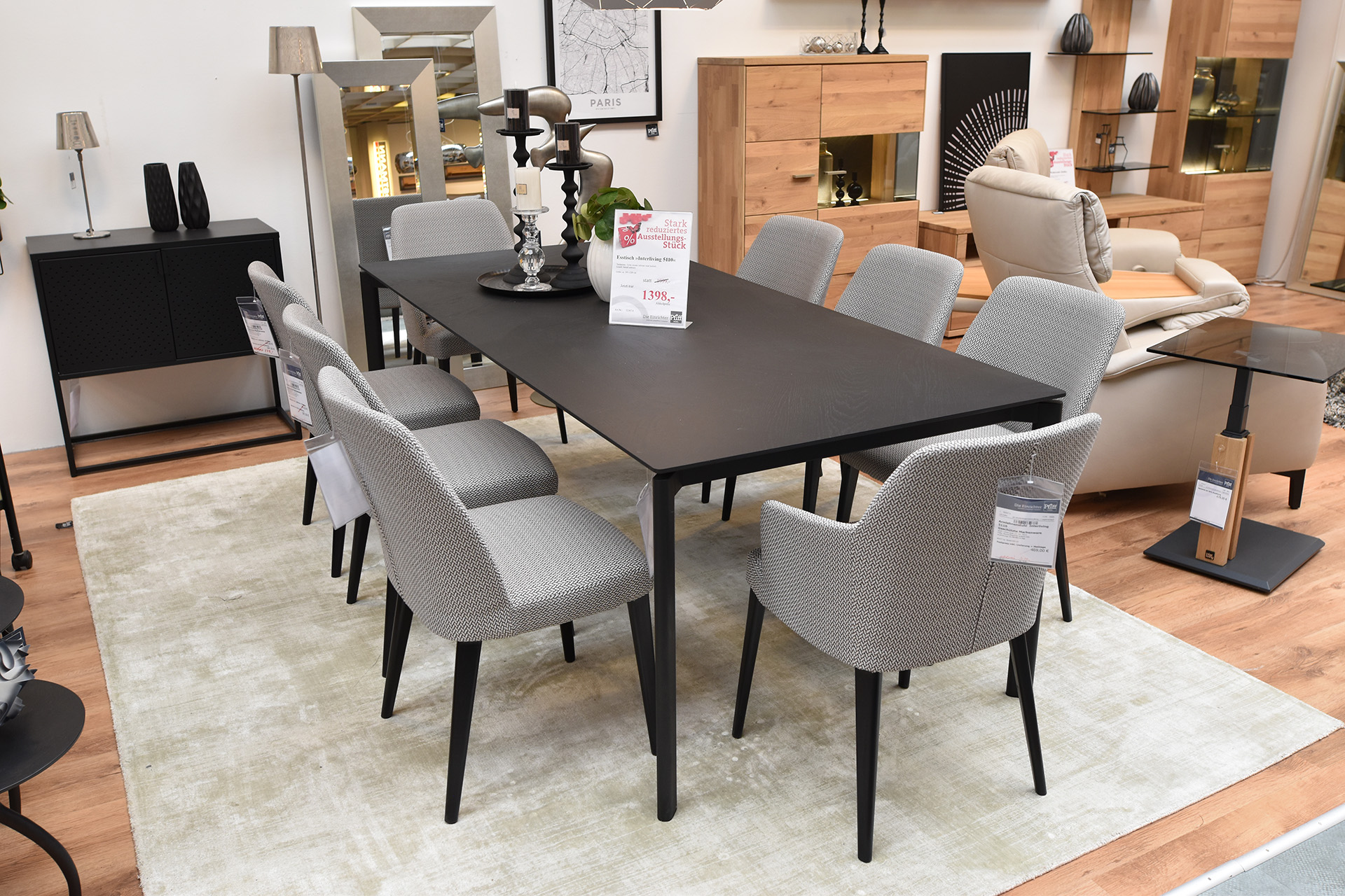 lightbox image lightbox image