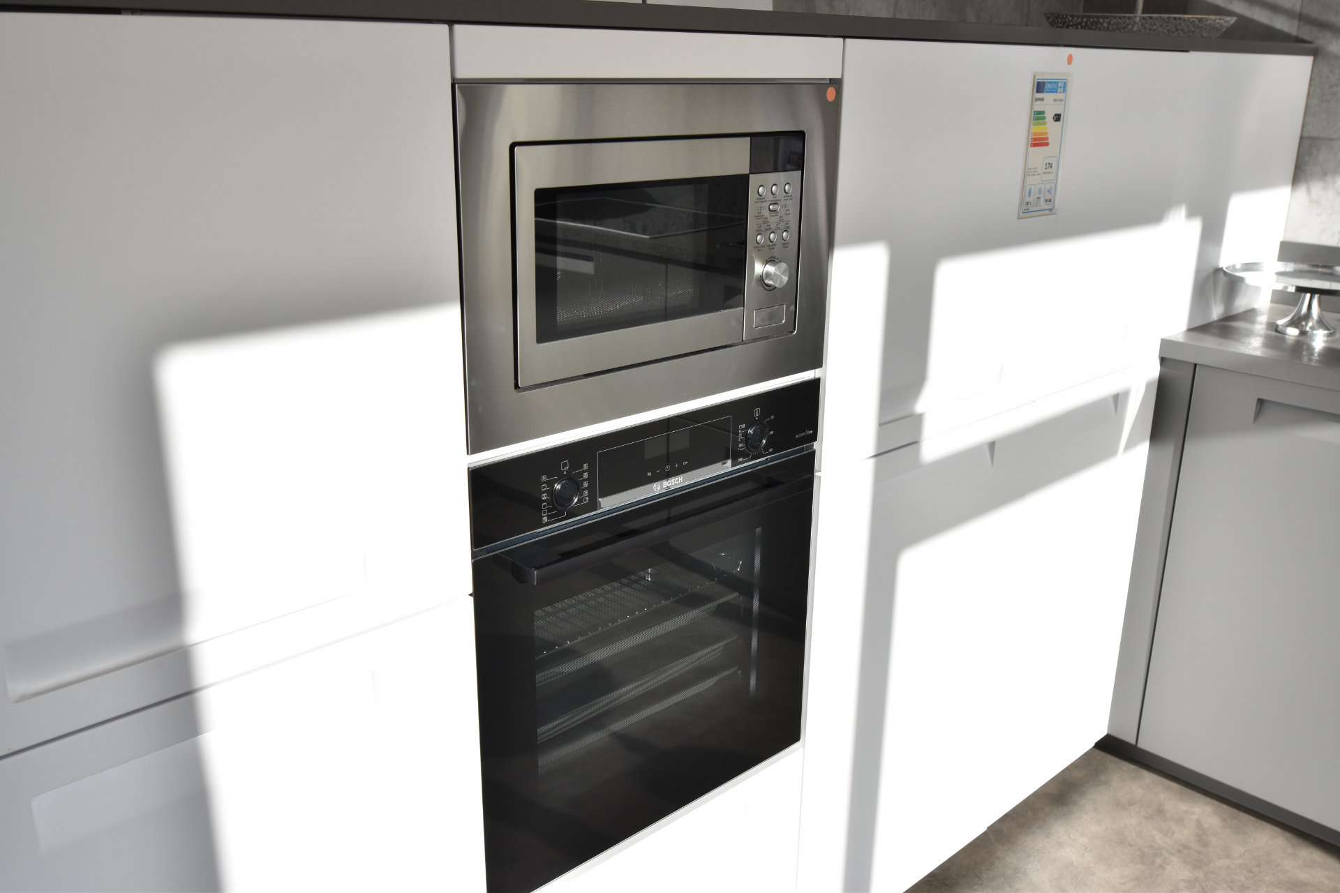 lightbox image lightbox image